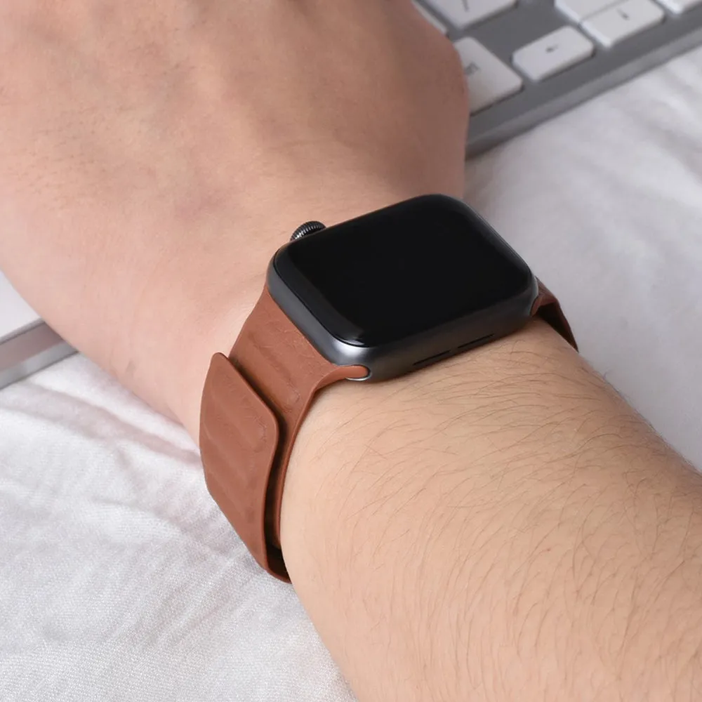 Apple Watch 41mm / 40mm / 38mm | Leather Magnetic Loop Watch Band Strap | White