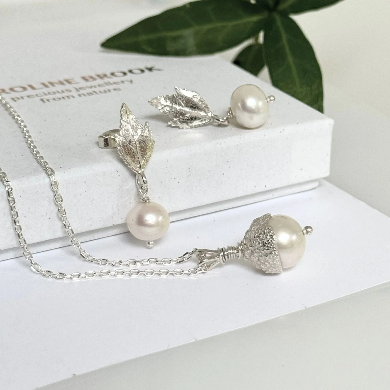 Elven Leaf and Pearl Silver Earrings