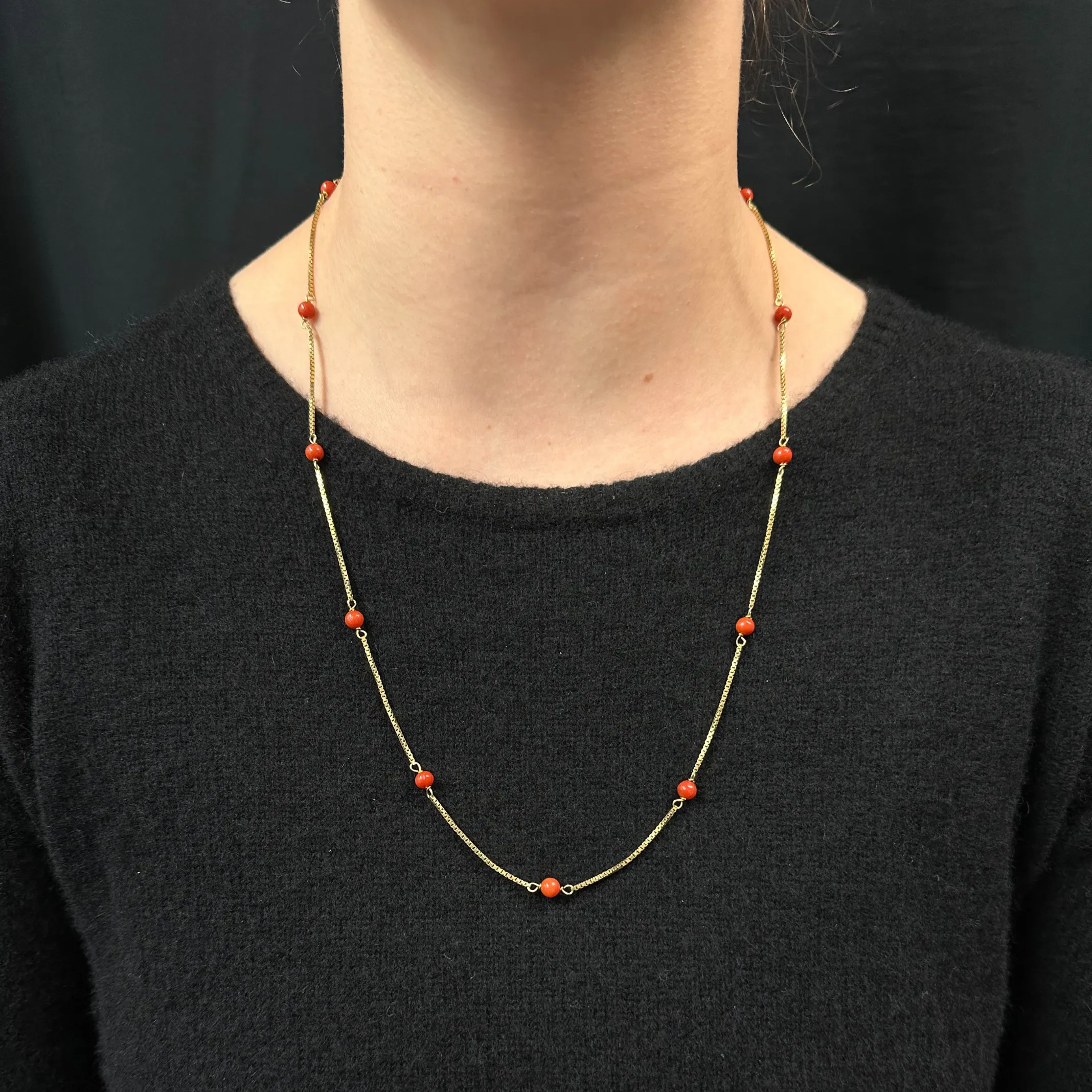Vintage Coral 18K Box Link Necklace